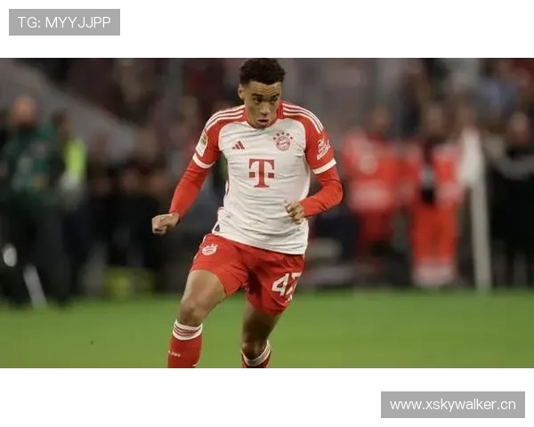 穆西亚拉：拜仁队史最年轻德甲首秀球员解析
