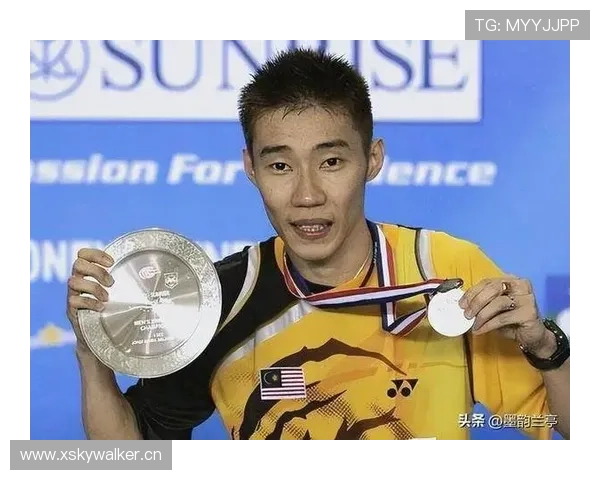 李宗伟赛场上冷静，私底下居然这么爱买名牌包？