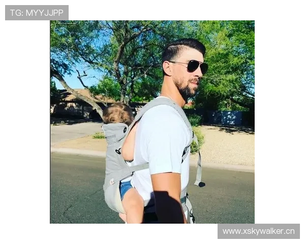 菲尔普斯每天吃一万大卡，还说自己饿得啃泳裤